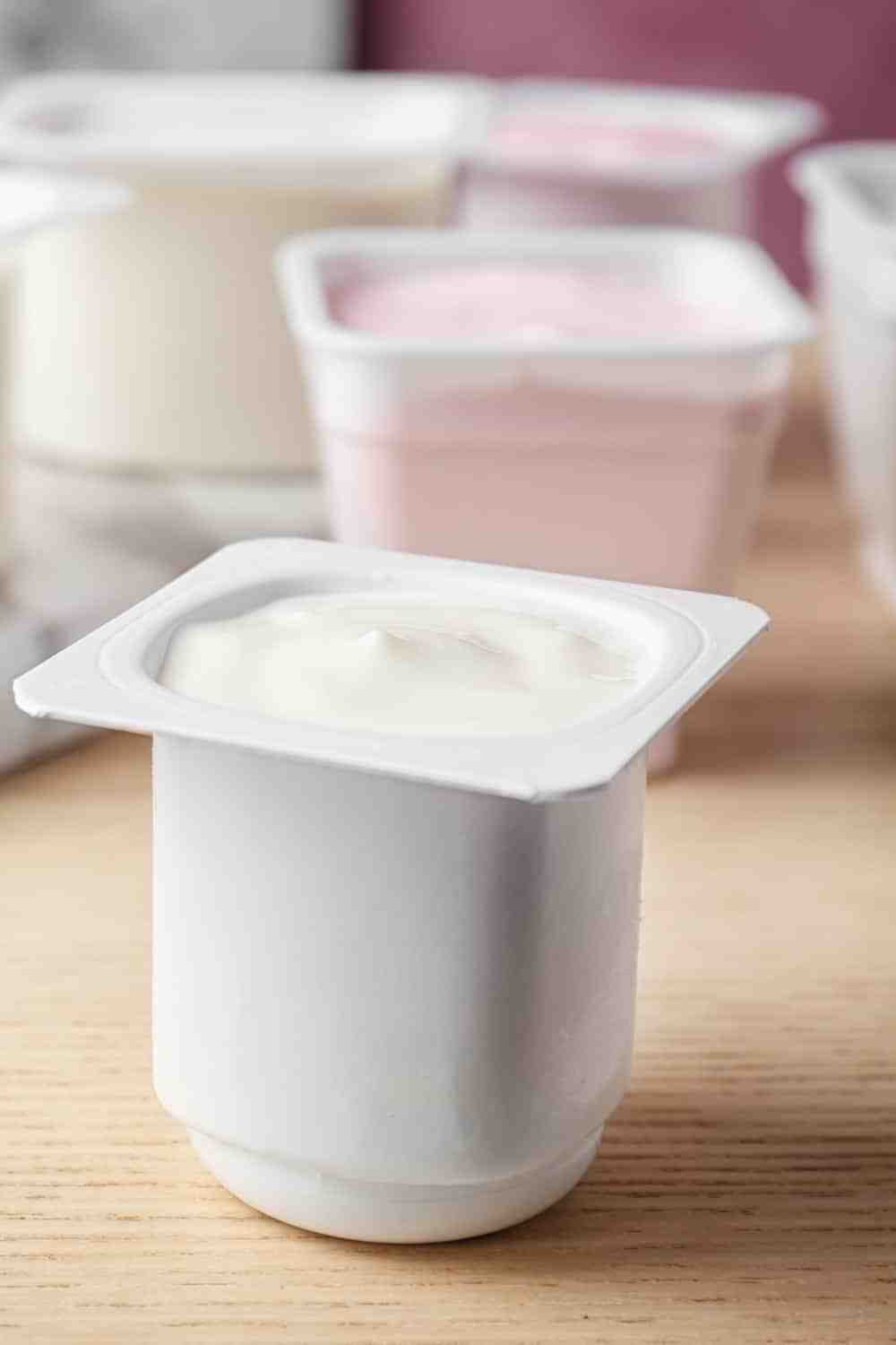 Est-ce qu'on peut manger un yaourt périmé ?